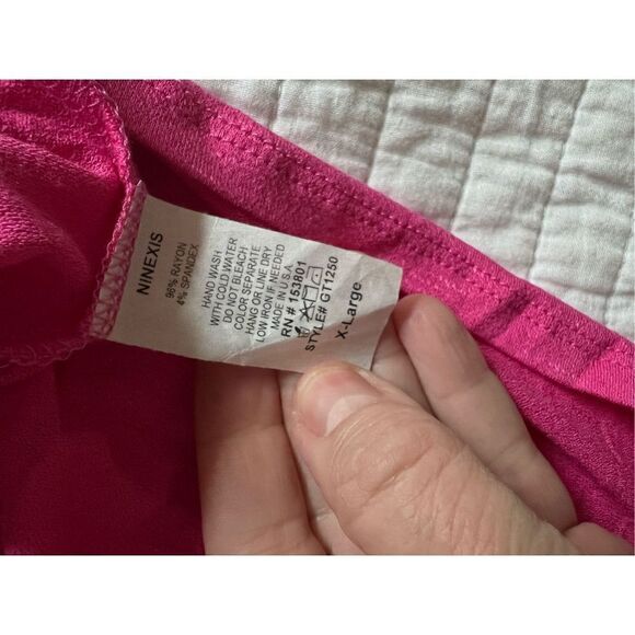 New Ninexis pink wide neck top - Picture 8 of 10